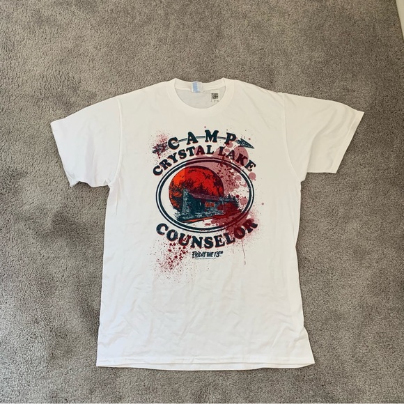 NWOT CAMP CRYSTAL LAKE CAMP COUNSELOR FRIDAY THE 13TH GRAPHIC TEE - Picture 2 of 2